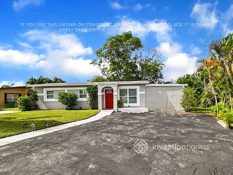 330 Washington Ave — Photo 2