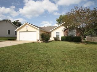 1116 Marshall Cir, Junction City, KS 66441