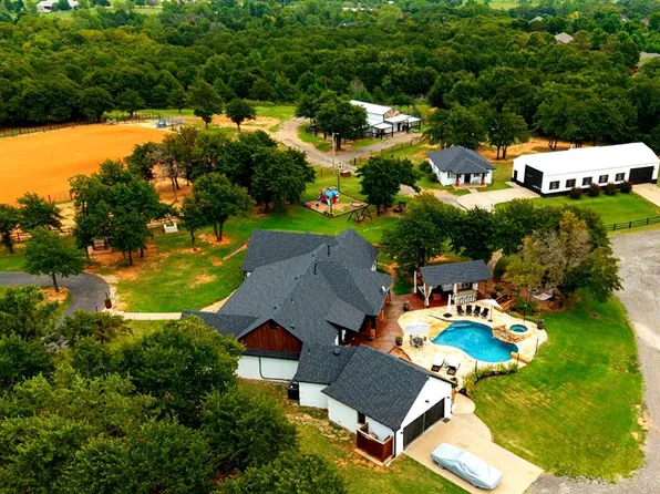 208 Sheperds Way, Blanchard, OK 73010