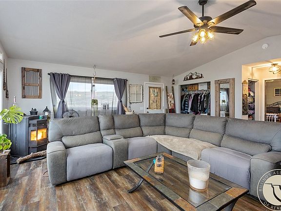 3rd image of 148 Harvey Rd