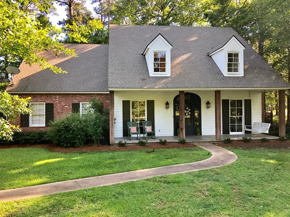 14050 Clubhouse Way, Saint Francisville, LA 70775