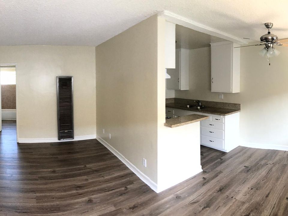 1st image of 708 Venice Way