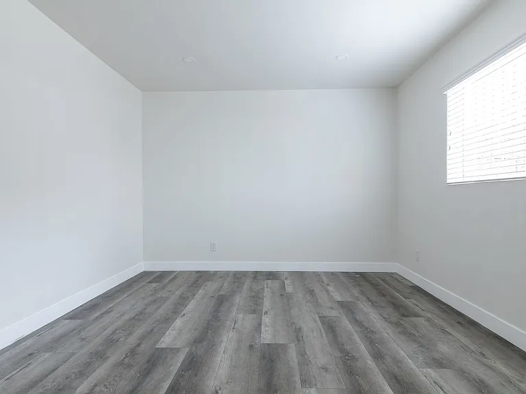 Avalon — Photo 12