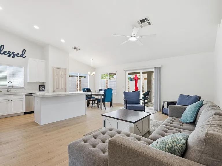 3514 E Murrieta Rd — Photo 13