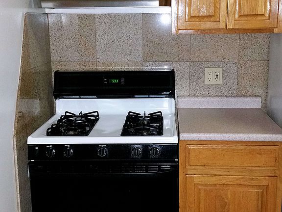 5th image of 2596 43rd St APT D2