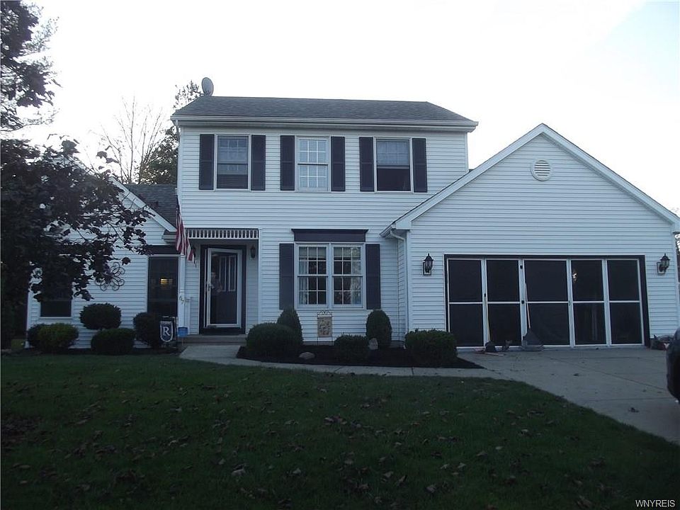 1st image of 67 Williamsburg Ln