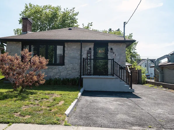 91 Scott St, Quinte West, ON K8V 3B5