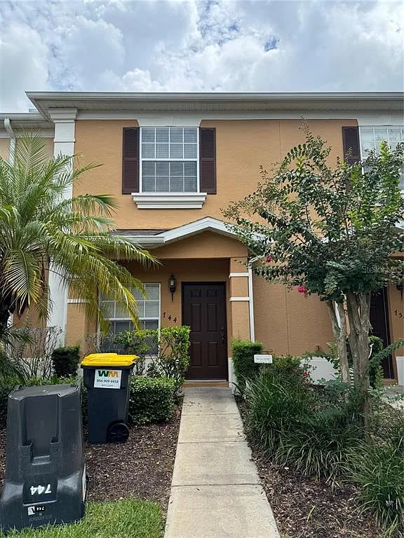 2 bed, 2.5 bath, 1076 sqft, $1,500 — Photo 1