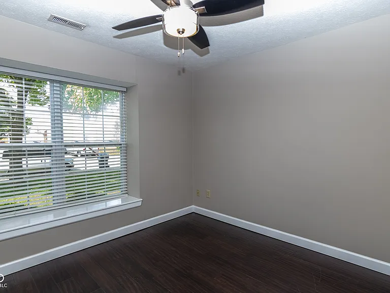 815 Tall Timber Dr — Photo 14