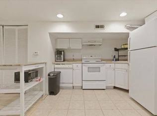 3717 N Wayne Ave #G, Chicago, IL 60613