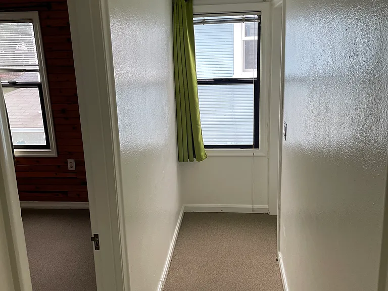 2105 NE 49th Ave #1 — Photo 9