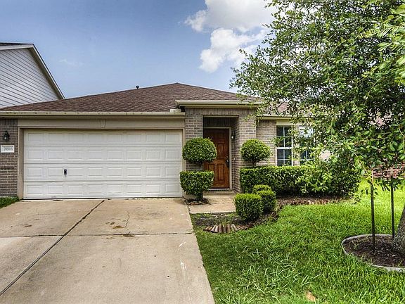 2nd image of 20506 Hillsdale Park Dr