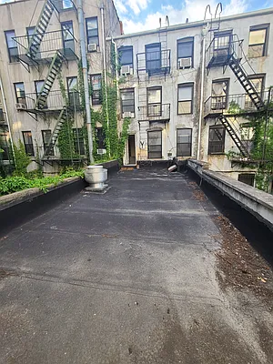 Rented by Redefined Real Estate | media 21