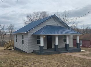 302 Buckley St, Park Hills, MO 63601