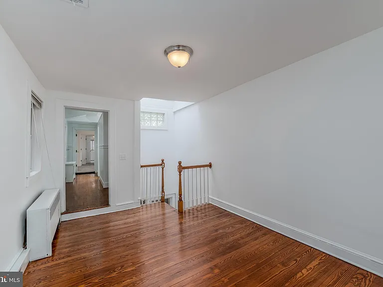 1153 Riverside Ave — Photo 24