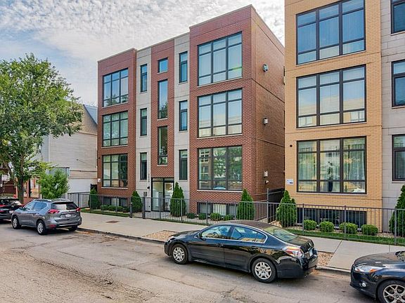 2nd image of 3634 W Montrose Ave #3E