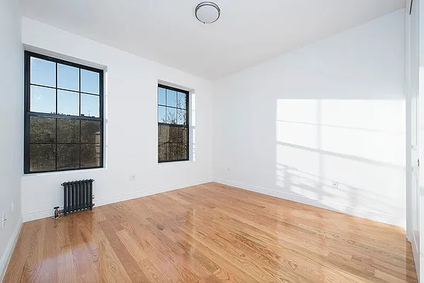 Rented by Bold New York | media 6