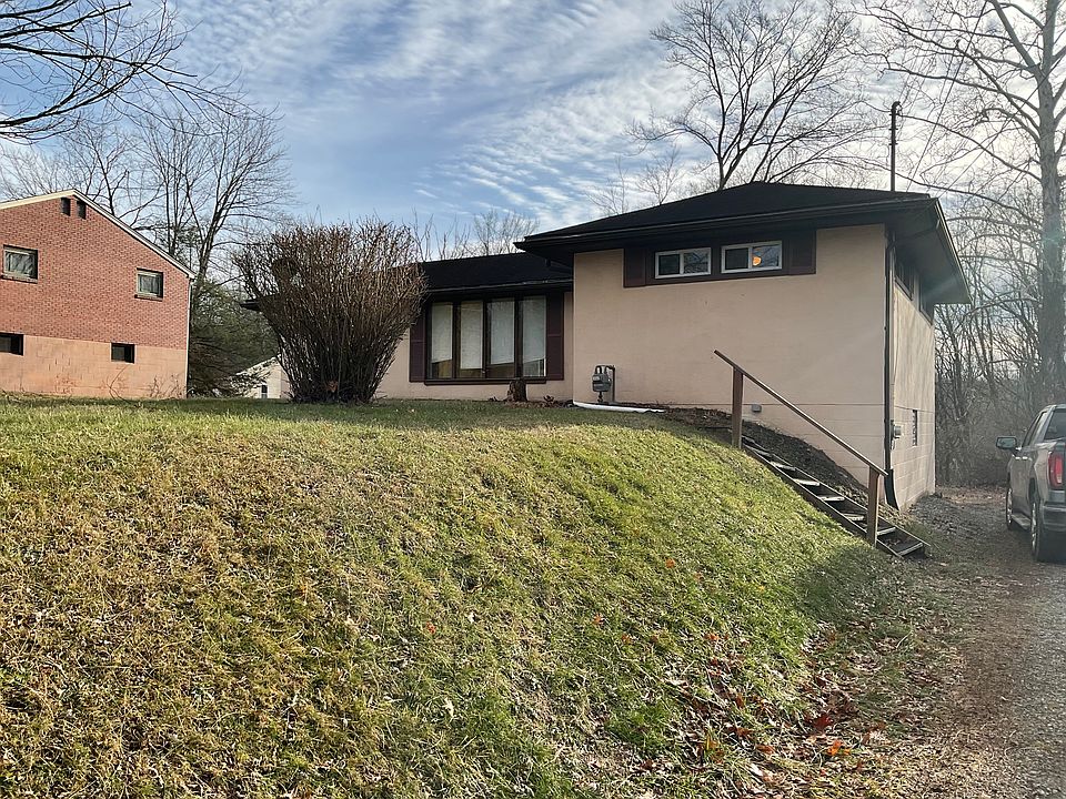 1st image of 29 Sterling Dr