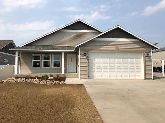 1997 E Decaro Loop — Photo 1