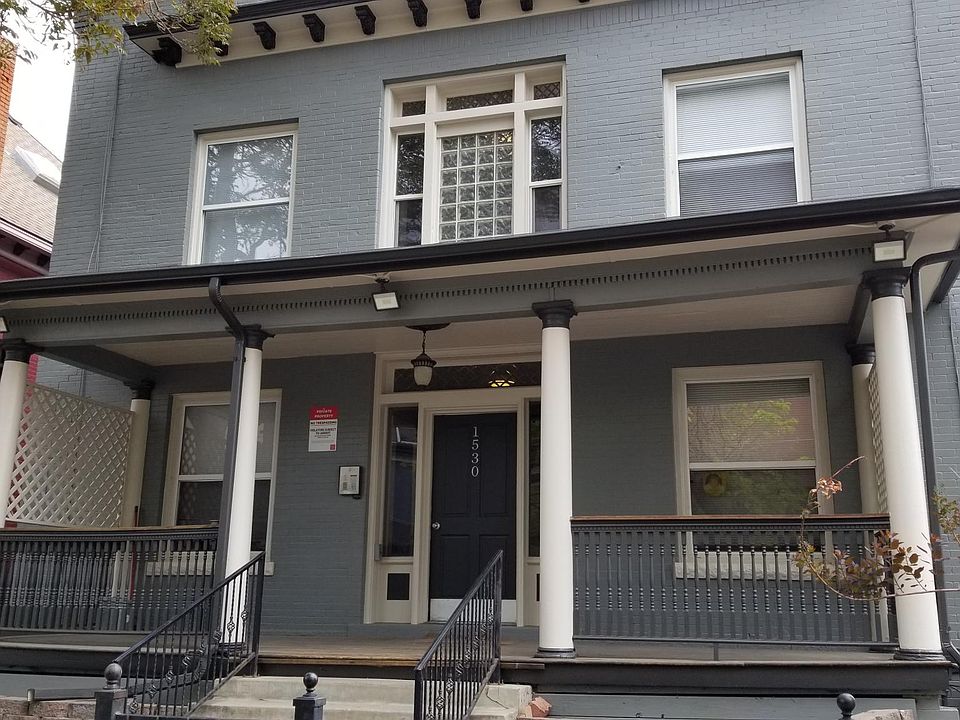 Nice exterior with secured entry!