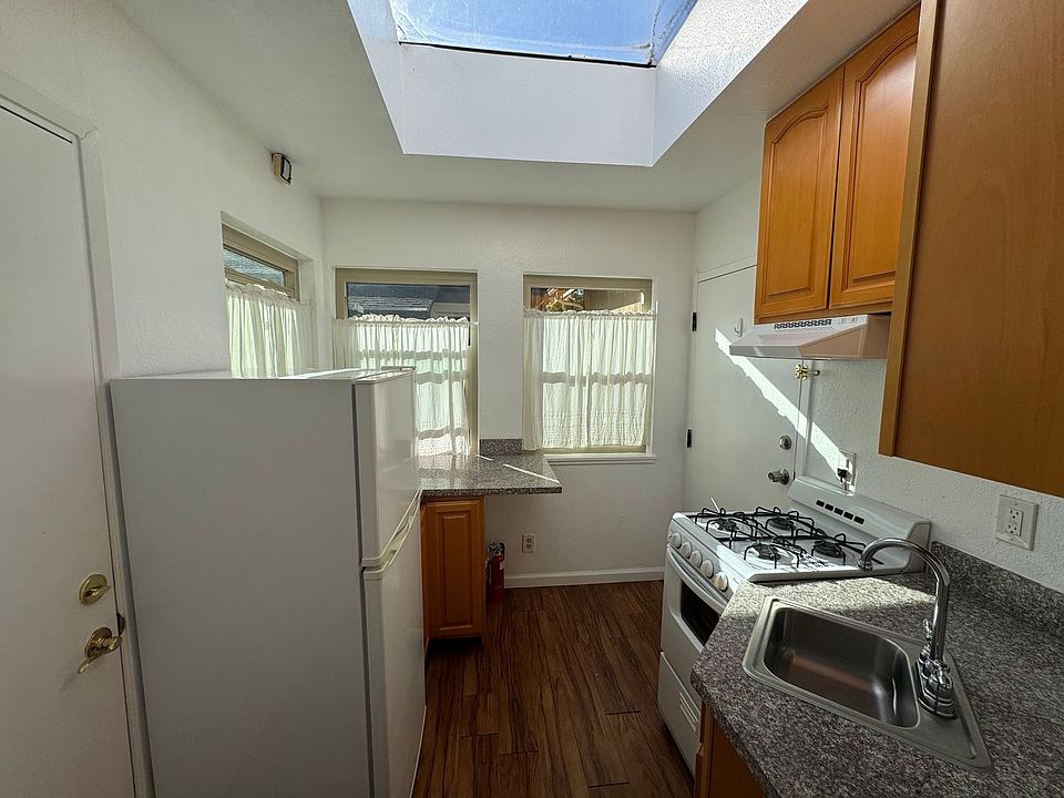 1st image of 514-524 41st St #F