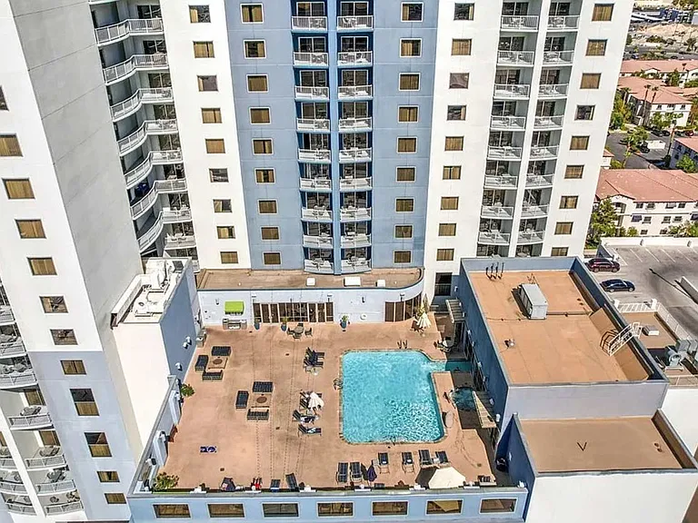 211 E Flamingo Rd #ID1501423P — Photo 24