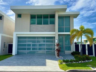 Urb Riviera Village Bayamon Pr, Bayamon, PR, 00959