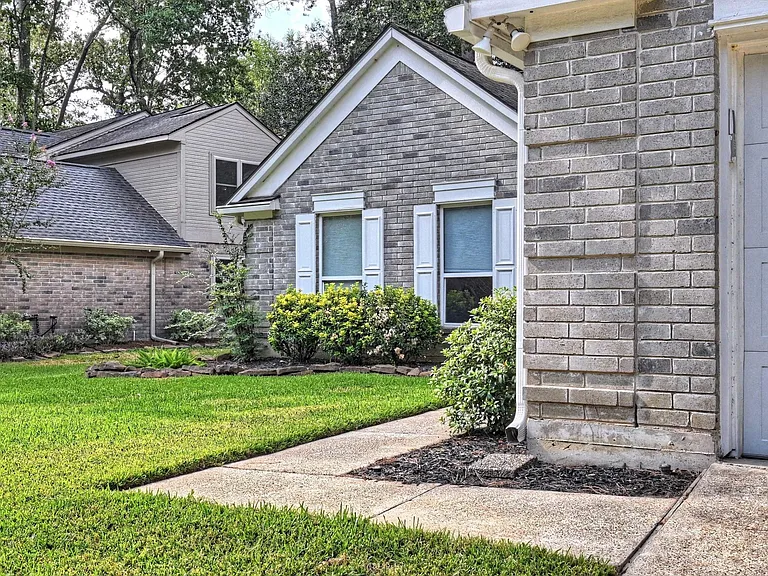 15 White Bark Pl — Photo 13