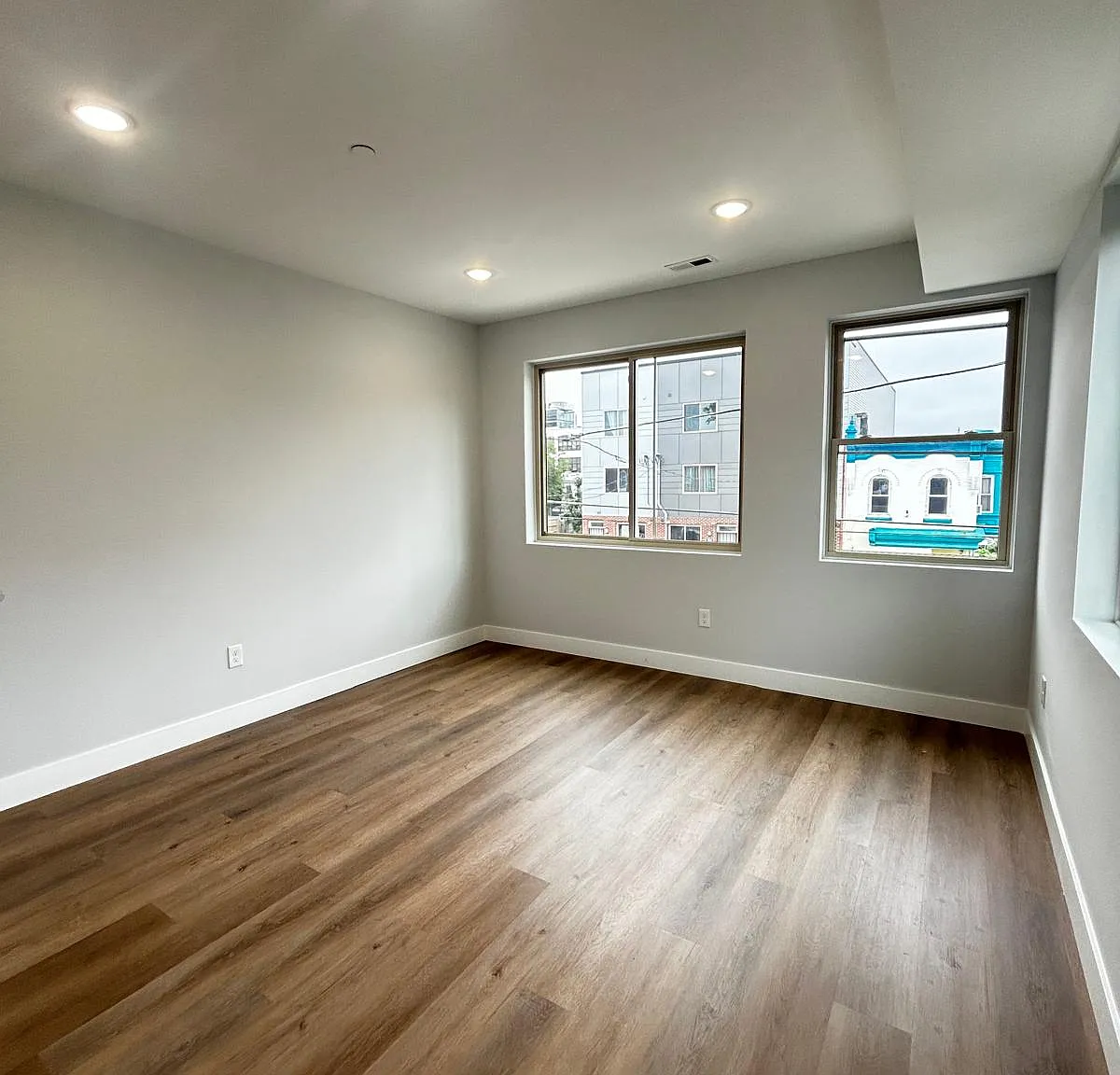 2 bed, 850 sqft, $1,850 — Photo 2