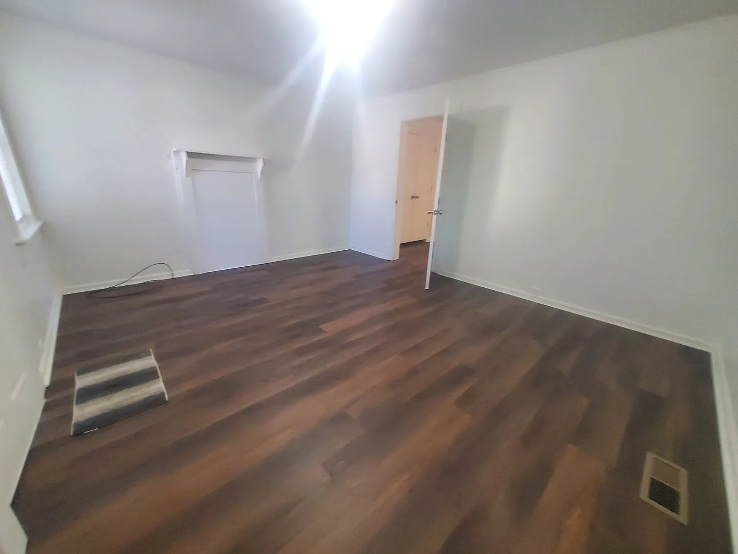 810 Lee Street — Photo 3