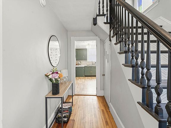 4th image of 74 Webster Avenue