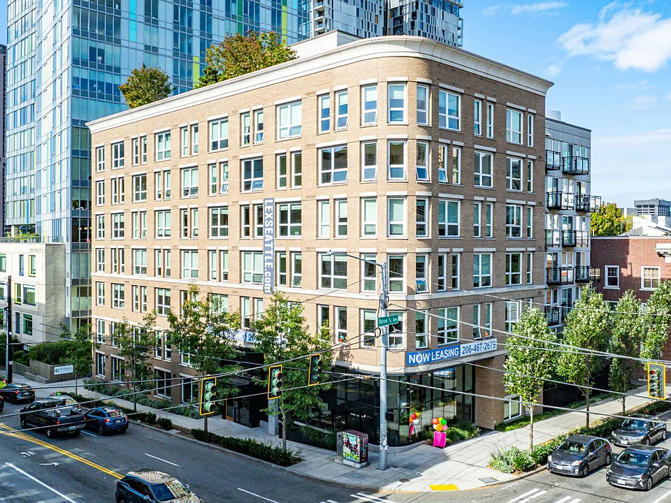 Lexington Apartments