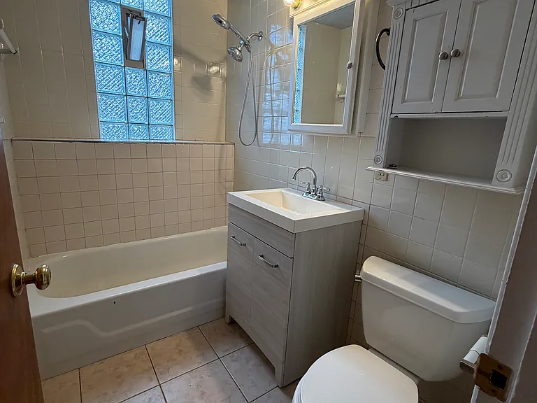 2211 E Holt Ave #2211 — Photo 7