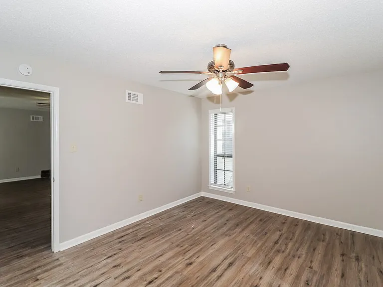 2705 Van Leer Dr — Photo 10