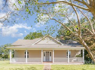 4030 Peachtree St, Hickory Grove, SC 29717