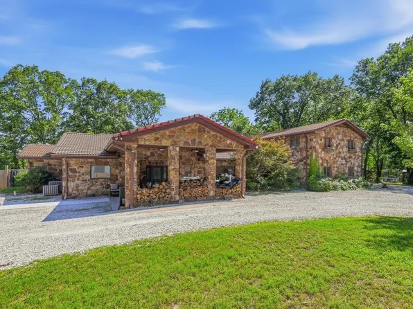4585 Esquire Ln, Carthage, MO 64836