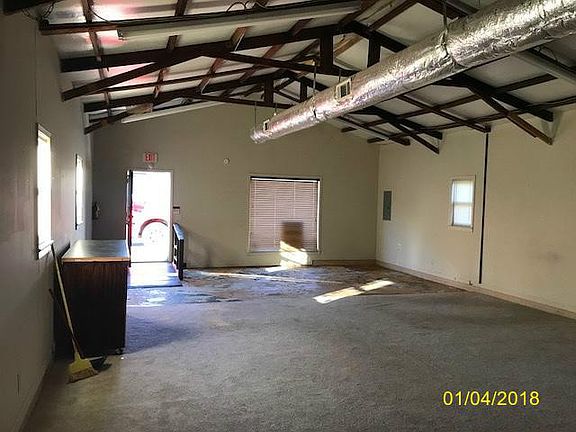 2nd image of 5361 Manor Dr