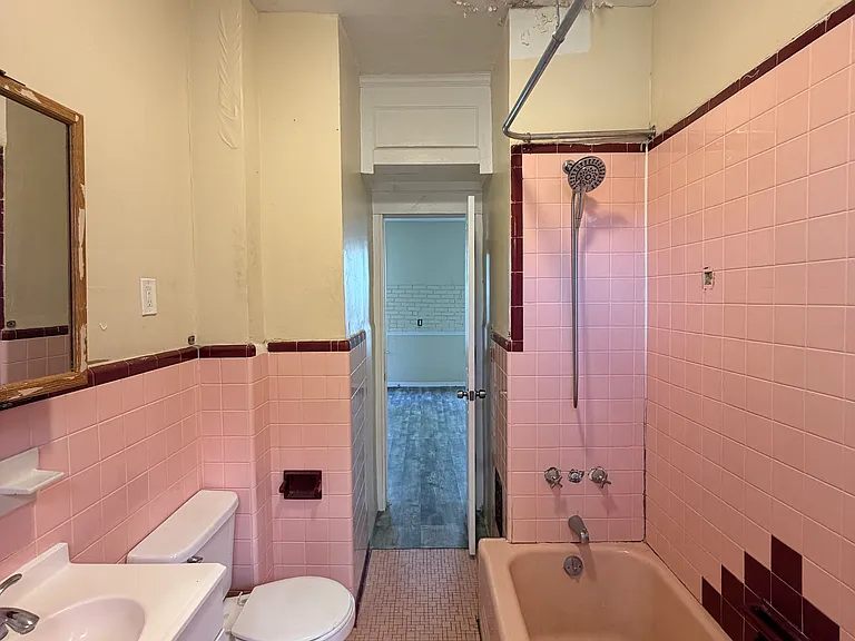 41 Hotchkiss St #1-0 — Photo 10