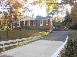 227 Willowood Dr, Henderson, NC 27536
