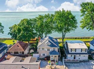 4635 Allen Cove Rd, Luna Pier, MI 48157