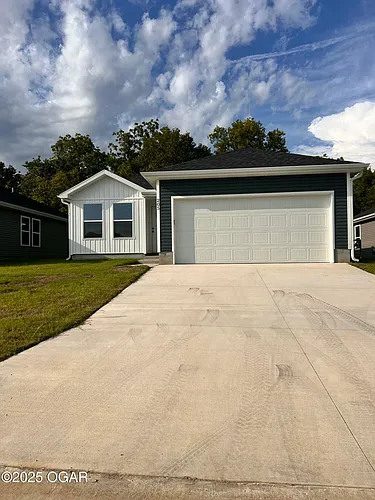205 Eagle Edge Photo 1