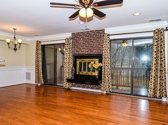 3rd image of 3928 El Camino Pl