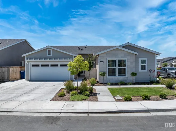 9401 Parkwood Manor Dr, Shafter, CA 93263