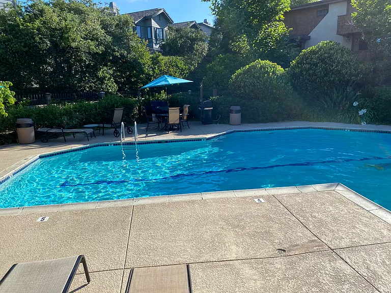 8860 Villa La Jolla Dr #107 — Photo 34