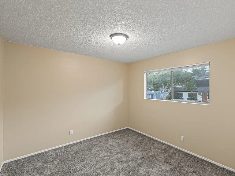 The Garden Apartments — Photo 10