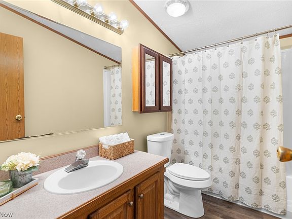 5th image of 1367 Housel Craft Rd