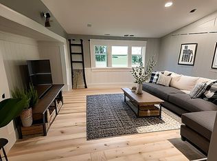 10230 66th Rd APT 3F, Forest Hills, NY