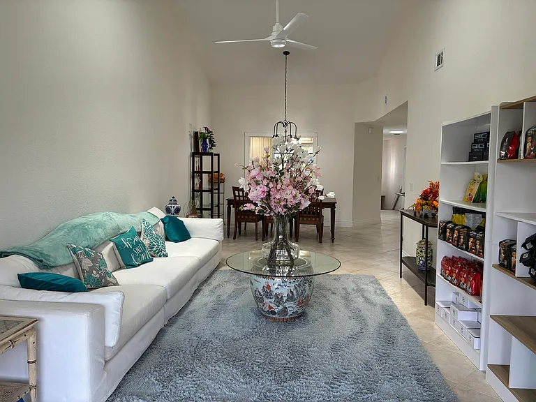 7895 La Mirada Dr — Photo 27