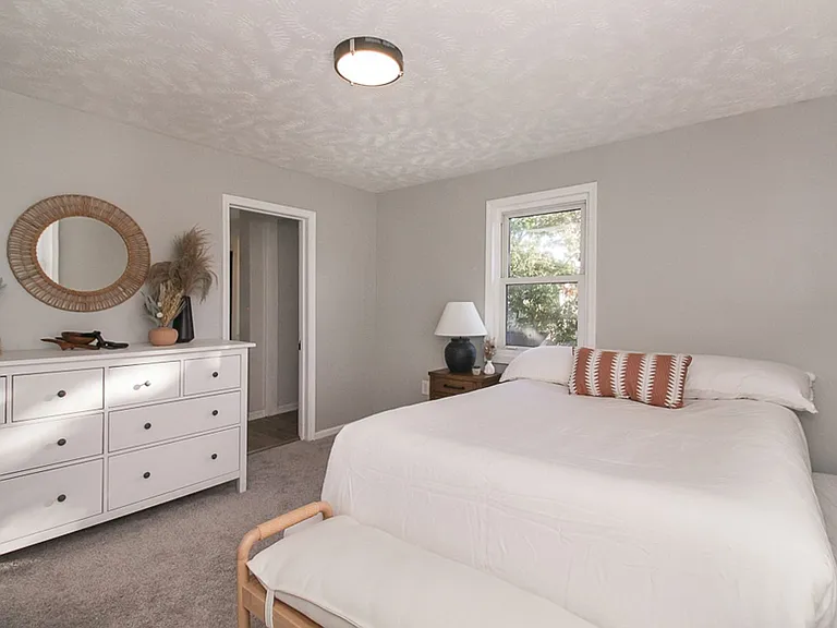 7329 Ward Rd — Photo 28
