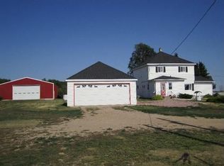 39996 198th St, Huron, SD 57350
